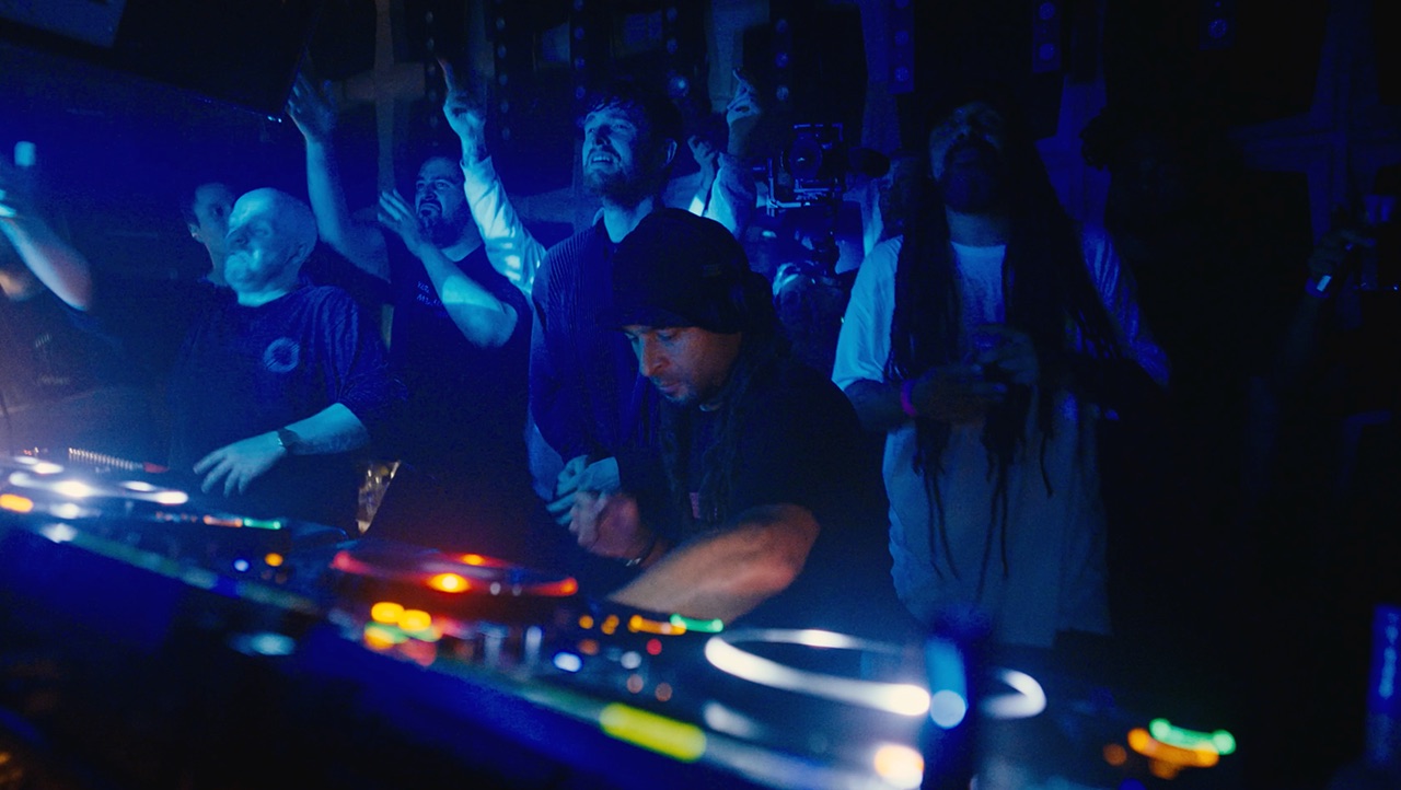 Mala Residency (Music Video)